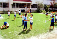 鬼無里小学校のグラウンド